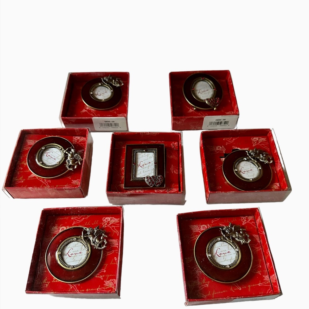 Jay Strongwater style mini picture frames/ place card holders set of 7